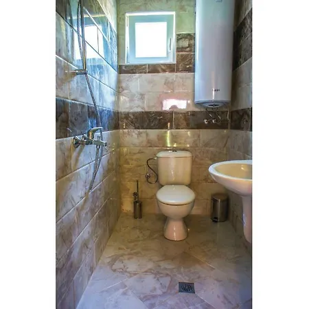 Two-bedroom Holiday In Lozenets